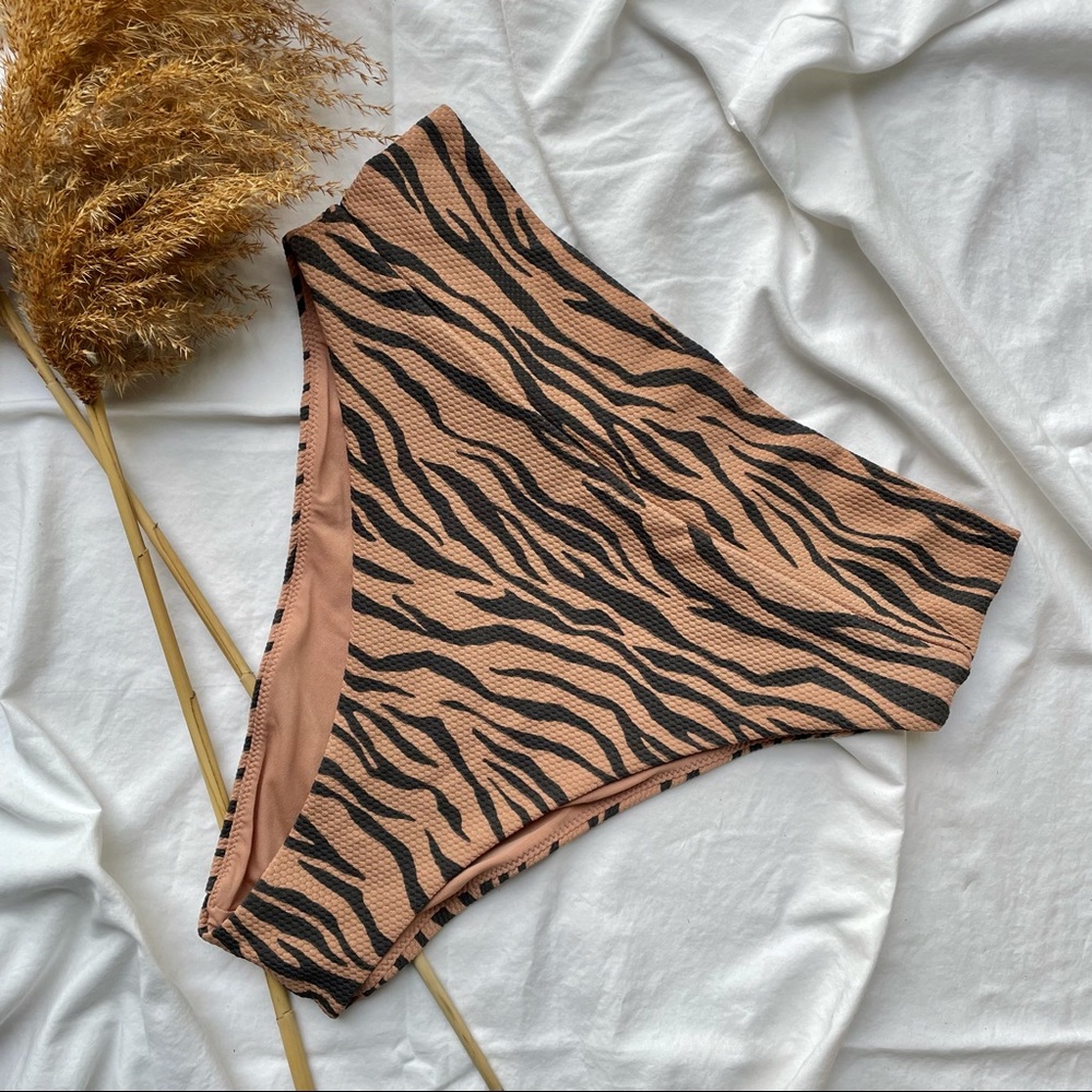 AERIE || High Cut Cheeky Swim Bottoms Tiger Animal Print Pique